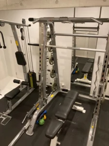 REP UP GYM 中目黒店の店舗写真