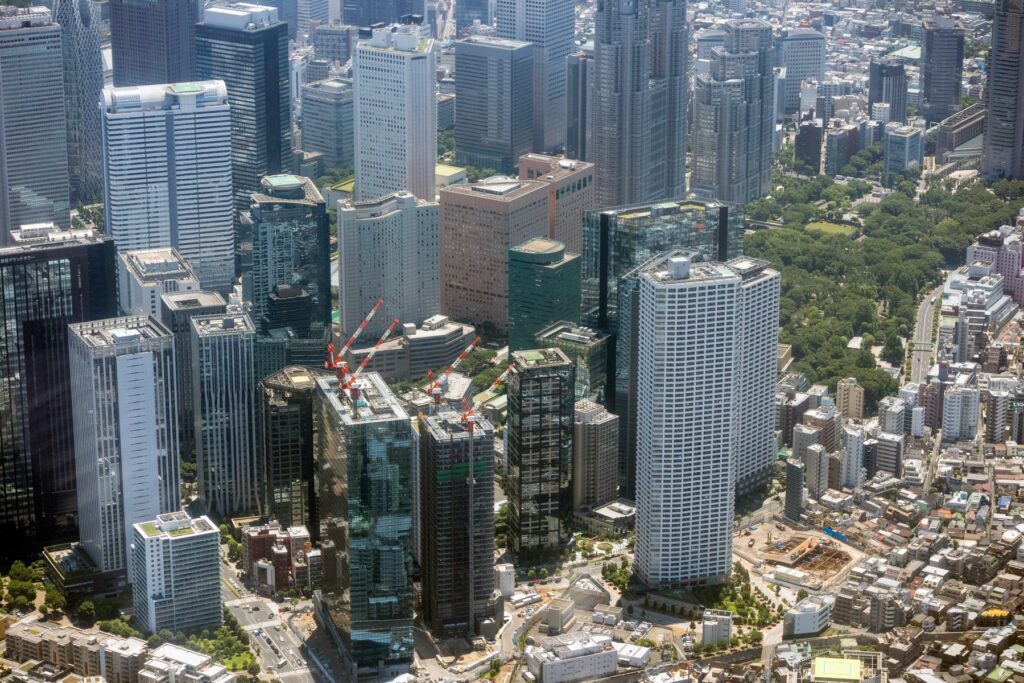 西新宿の高層ビル街（地域イメージ）